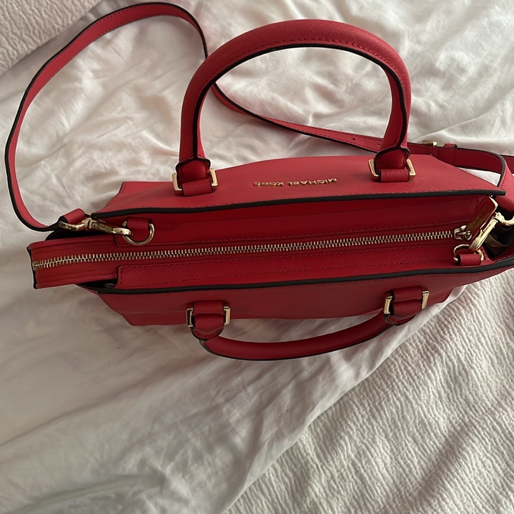 Michael Kors Red Bag - Picture 4 of 7